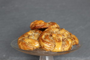 Kardemummabullar (Kardamónové buchtičky)