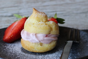 Jahodové profiterolky