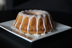 Citrónová bábovka s polevou