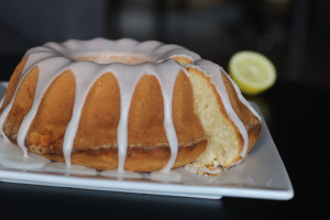 Citrónová bábovka s polevou