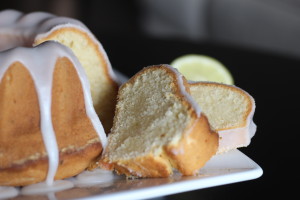 Citrónová bábovka s polevou